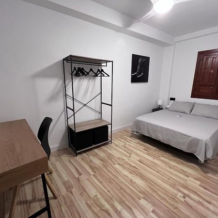 Apartamento Con Patio Para 4 En El Casco Historico Córdoba Exteriör bild